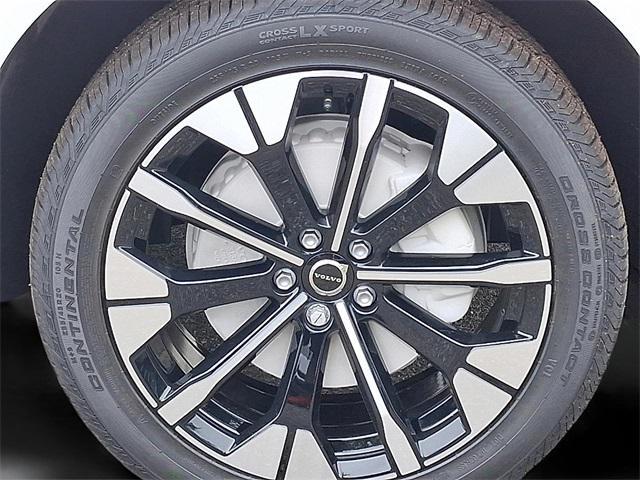 new 2026 Volvo XC60 car, priced at $57,985