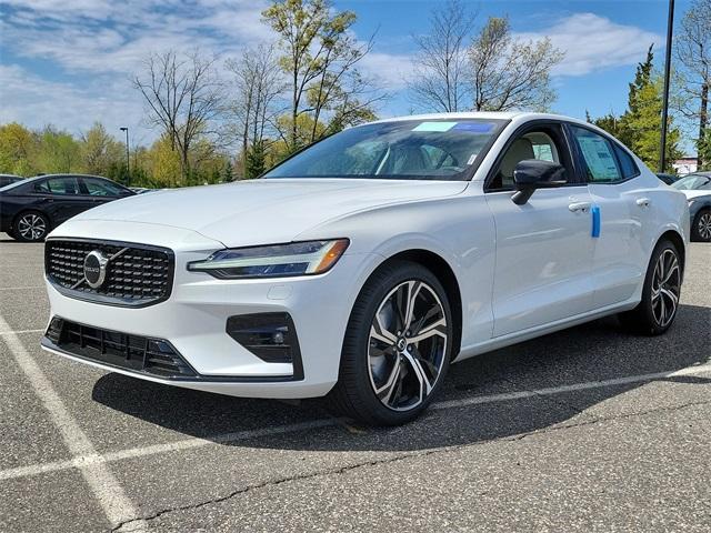 new 2024 Volvo S60 car, priced at $45,825