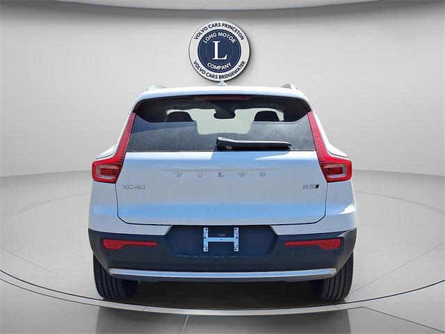 new 2025 Volvo XC40 car, priced at $46,035