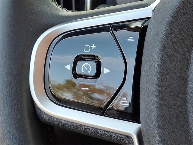 used 2025 Volvo XC60 car, priced at $40,991