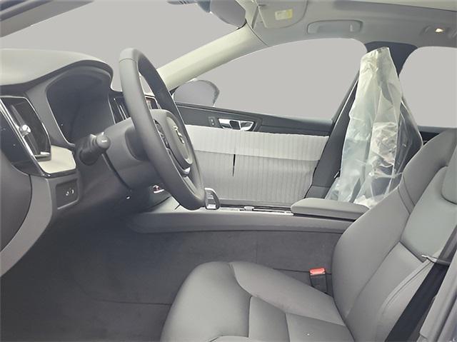 new 2025 Volvo XC60 Plug-In Hybrid car, priced at $66,260