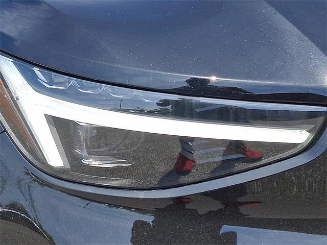 new 2025 Volvo XC40 car, priced at $51,565