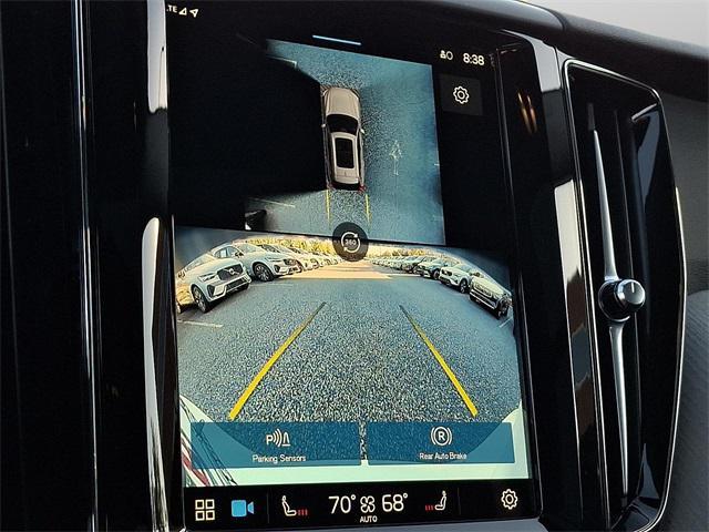 used 2025 Volvo XC60 car, priced at $39,992