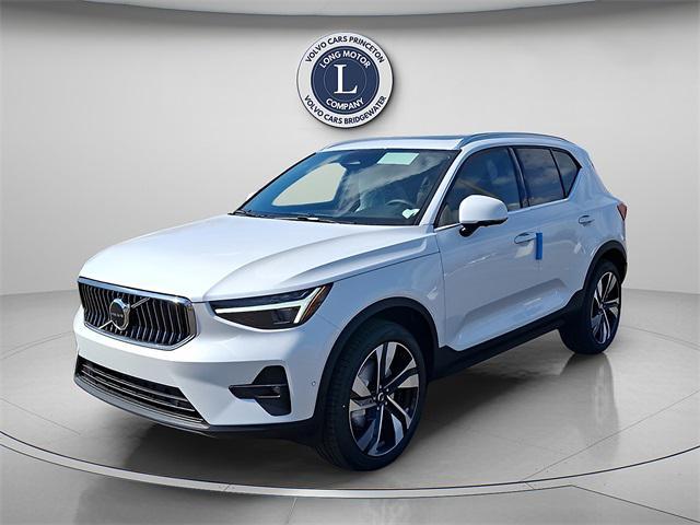 new 2025 Volvo XC40 car, priced at $50,825