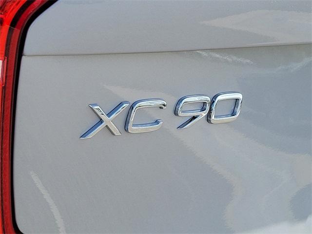 new 2024 Volvo XC90 car, priced at $60,705