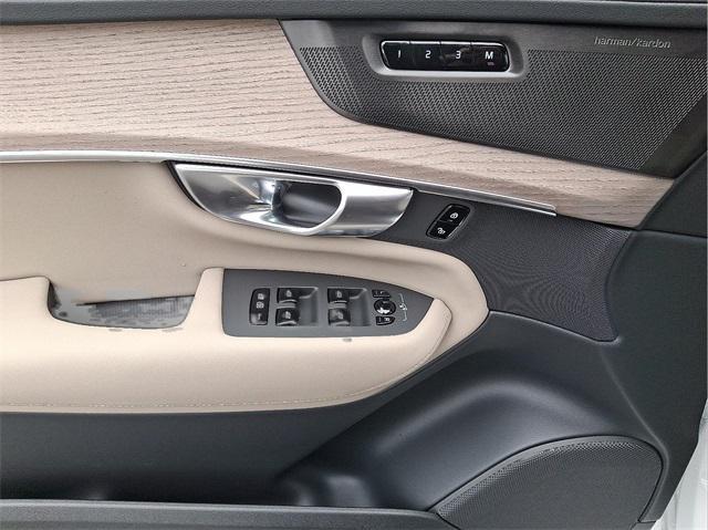 new 2026 Volvo XC90 car, priced at $71,825