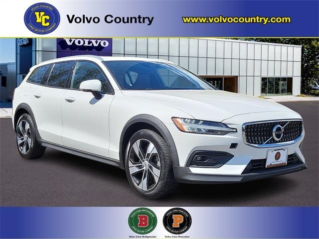 used 2021 Volvo V60 Cross Country car, priced at $33,991