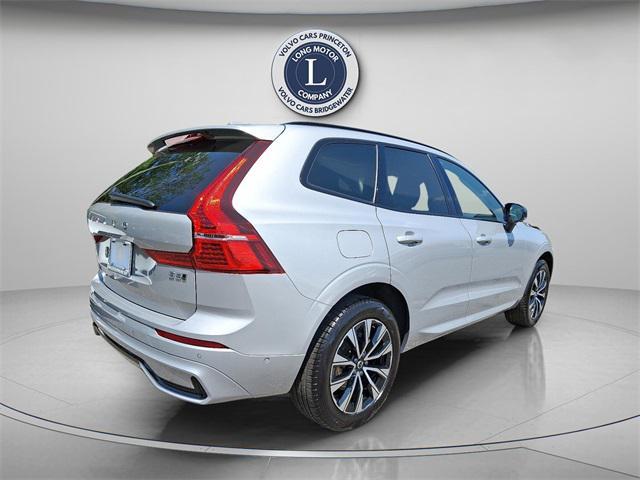 new 2025 Volvo XC60 car, priced at $41,991