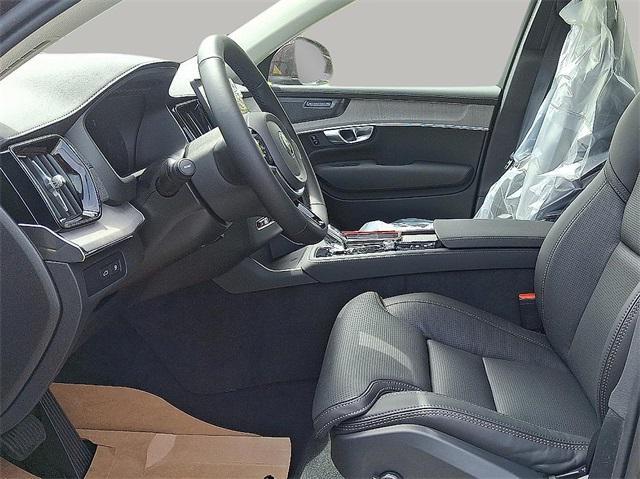 new 2025 Volvo XC90 Plug-In Hybrid car, priced at $82,735