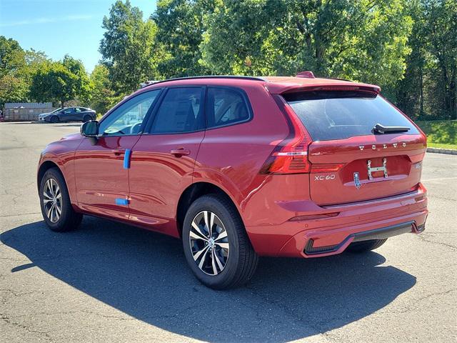 new 2025 Volvo XC60 car, priced at $50,670