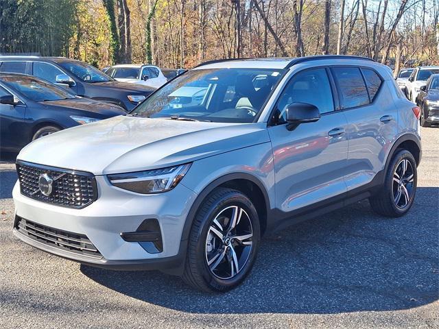 used 2024 Volvo XC40 car, priced at $32,991