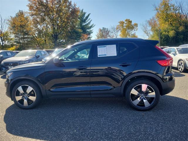 used 2020 Volvo XC40 car, priced at $24,998