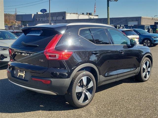 used 2020 Volvo XC40 car, priced at $24,998