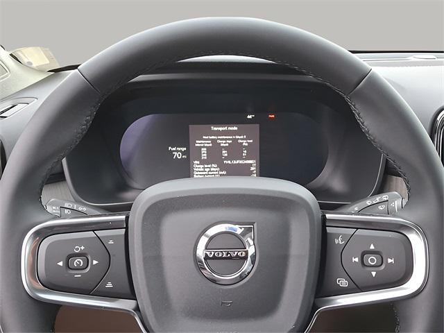 new 2025 Volvo XC40 car, priced at $52,545