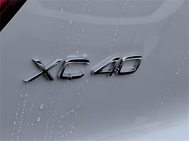 new 2025 Volvo XC40 car, priced at $47,695