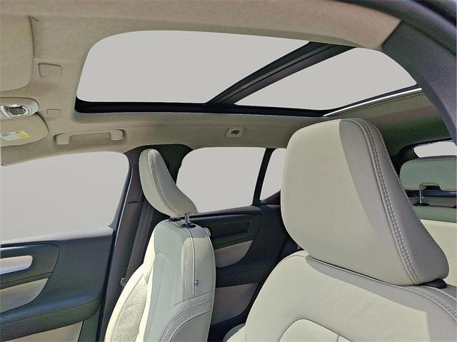 used 2022 Volvo XC40 car, priced at $31,991