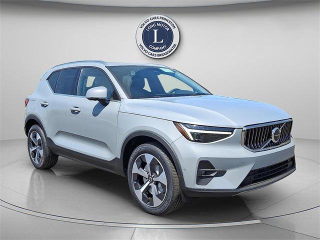 new 2025 Volvo XC40 car, priced at $49,585
