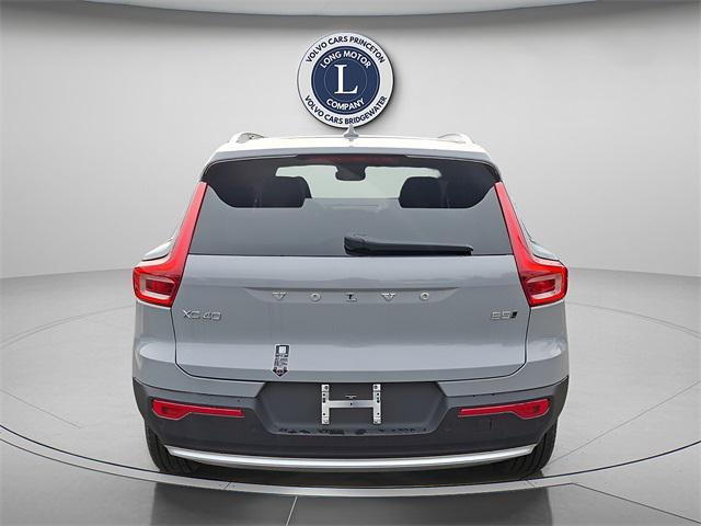 new 2025 Volvo XC40 car, priced at $49,790