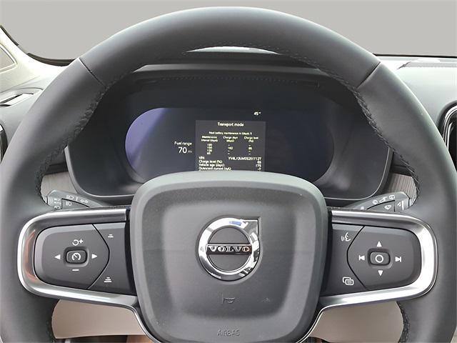 new 2025 Volvo XC40 car, priced at $52,545