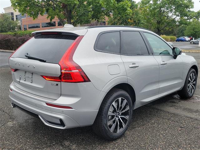 new 2025 Volvo XC60 car, priced at $51,075