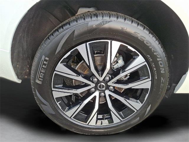 used 2025 Volvo XC60 car, priced at $41,991
