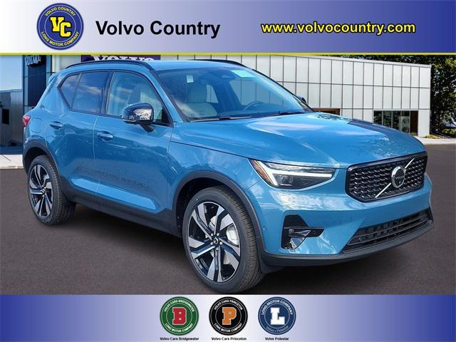 new 2025 Volvo XC40 car, priced at $49,790