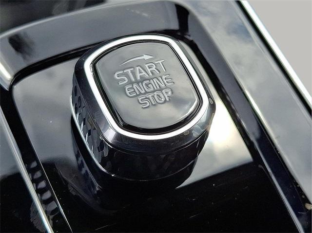 new 2025 Volvo XC90 car, priced at $72,695