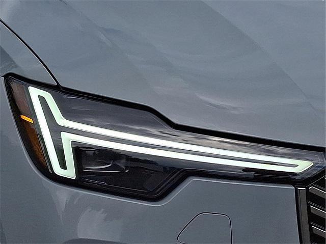 new 2025 Volvo XC90 car, priced at $72,695