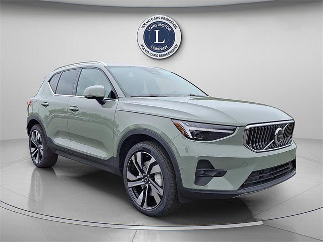 new 2025 Volvo XC40 car, priced at $52,235