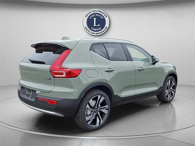 new 2025 Volvo XC40 car, priced at $52,235