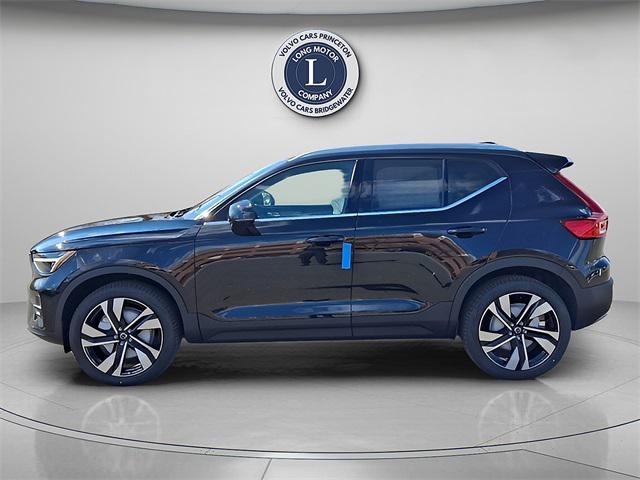 new 2025 Volvo XC40 car, priced at $52,000