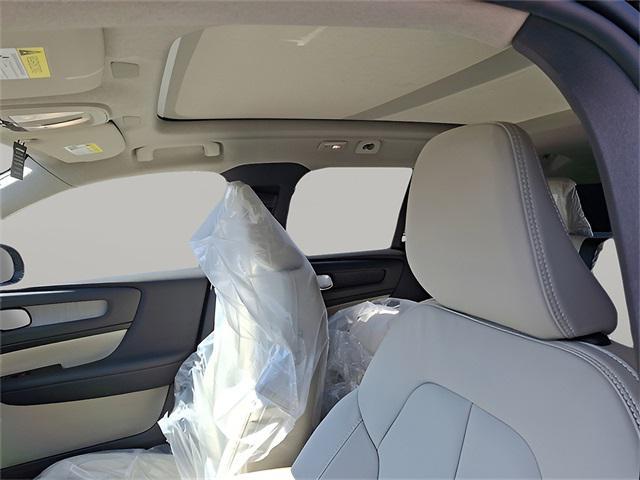 new 2025 Volvo XC40 car, priced at $52,000