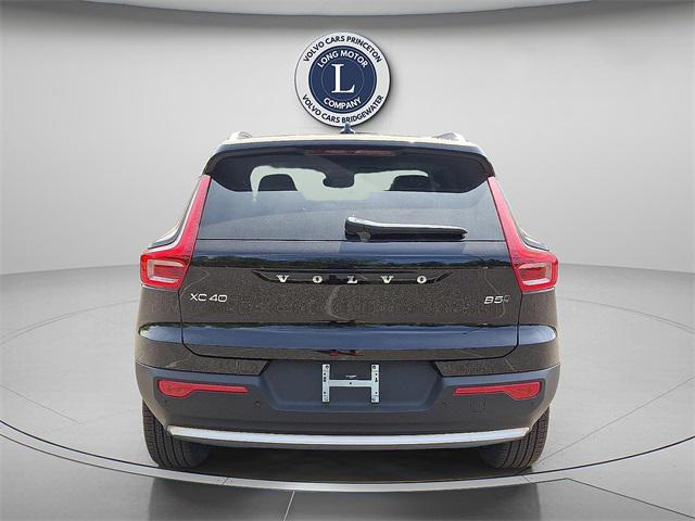 new 2025 Volvo XC40 car, priced at $51,565
