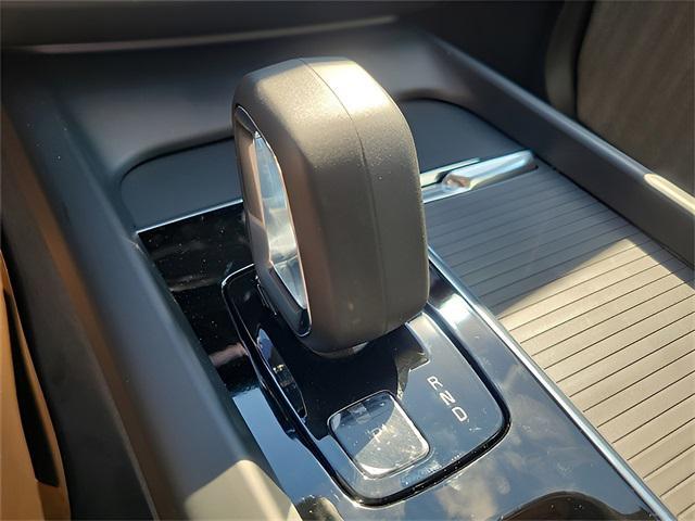 new 2025 Volvo XC60 car, priced at $51,075