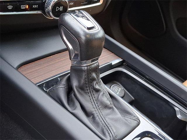 used 2021 Volvo XC60 car, priced at $33,991