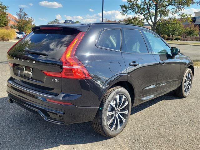 new 2025 Volvo XC60 car, priced at $51,075