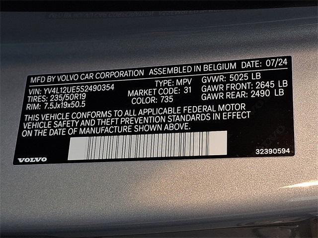 used 2025 Volvo XC40 car, priced at $34,991