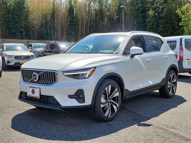 new 2024 Volvo XC40 car, priced at $48,850