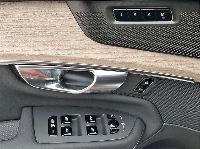 new 2026 Volvo XC90 car, priced at $74,495