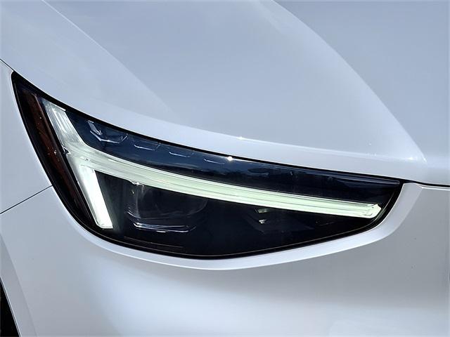 new 2025 Volvo XC40 car, priced at $49,790