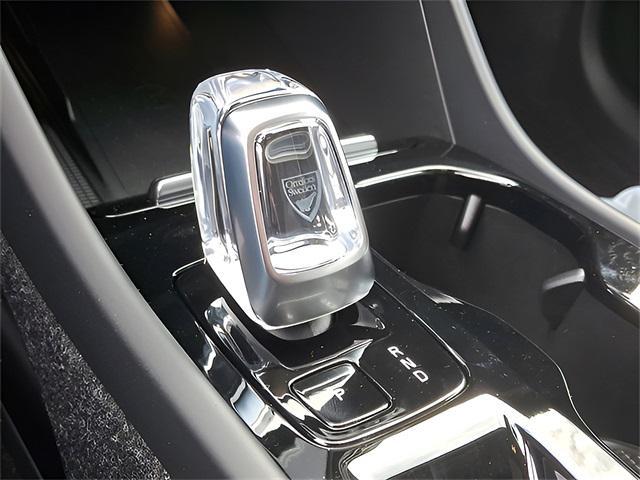 new 2025 Volvo XC40 car, priced at $48,315