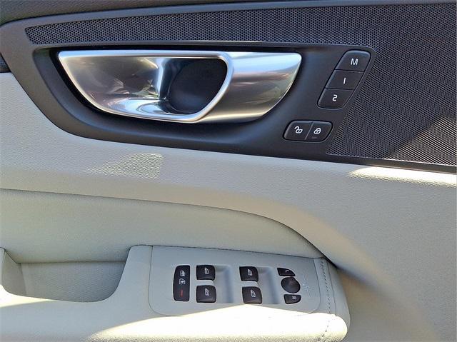 new 2025 Volvo XC60 Plug-In Hybrid car, priced at $66,260