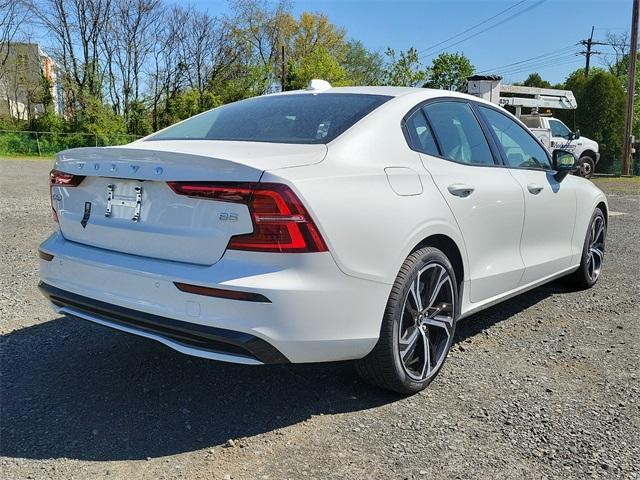 new 2024 Volvo S60 car, priced at $45,825