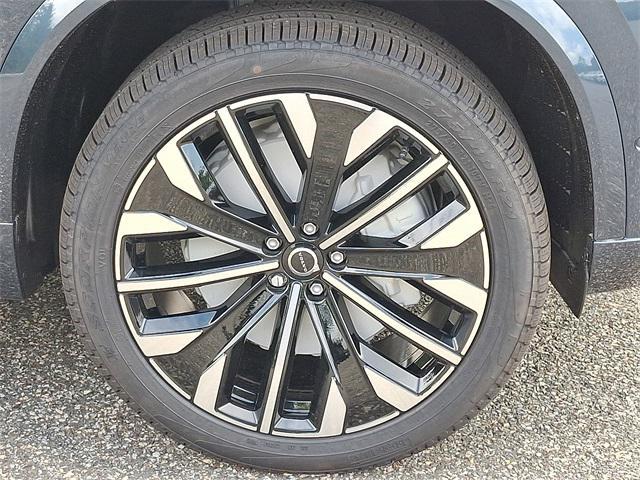 new 2026 Volvo XC90 car, priced at $71,825