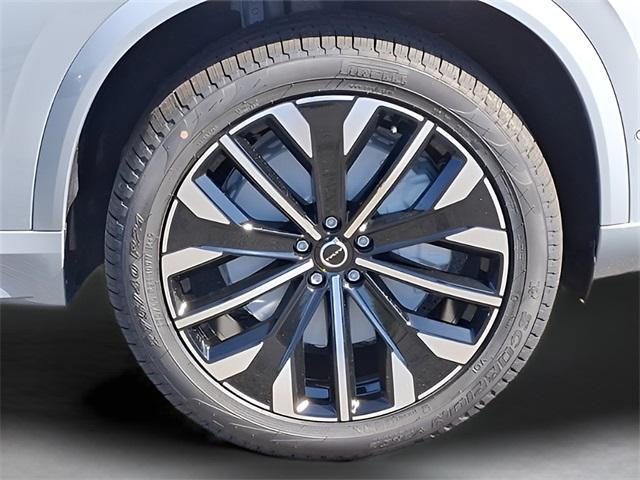 new 2025 Volvo XC90 car, priced at $65,145