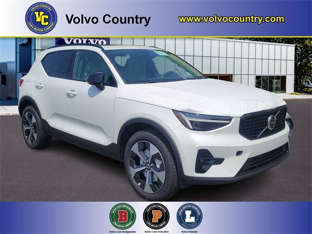 new 2025 Volvo XC40 car, priced at $48,315