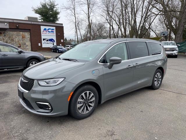 used 2022 Chrysler Pacifica Hybrid car, priced at $24,499