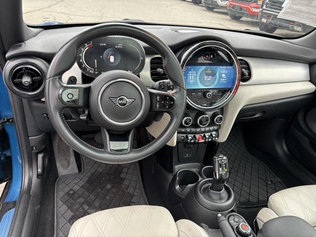 used 2022 MINI Hardtop car, priced at $23,630
