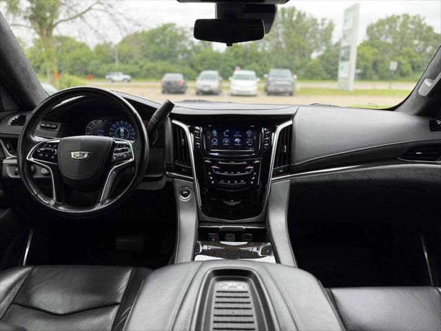 used 2020 Cadillac Escalade ESV car, priced at $39,497