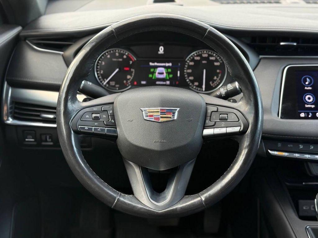 used 2021 Cadillac XT4 car, priced at $19,997